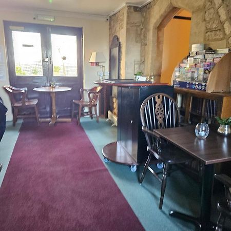 Schoolhouse Restaurant And Hotel Суиндон Экстерьер фото